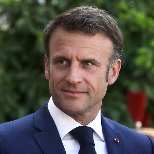 Emmanuel Macron annonce un projet de loi sur l’aide à mourir